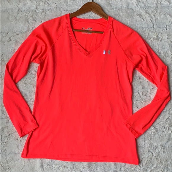 Under Armour Tops - Under Armour pink heatgear long sleeve shirt